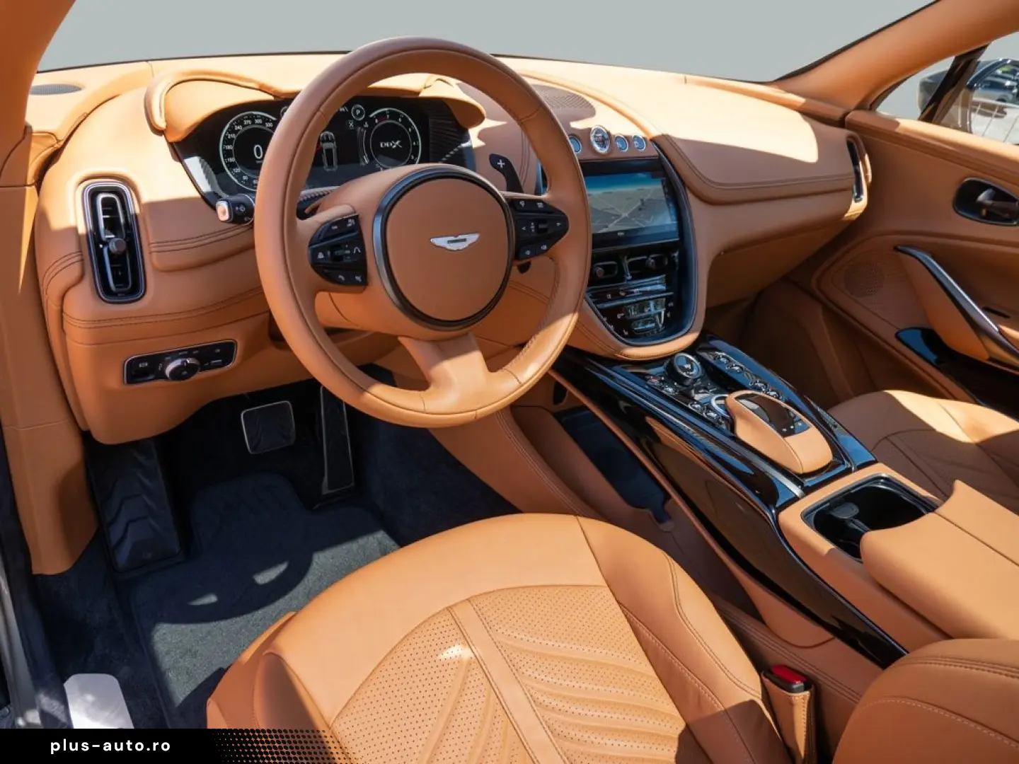 ASTON MARTIN DBX 707 Silver Birch Oxford Tan