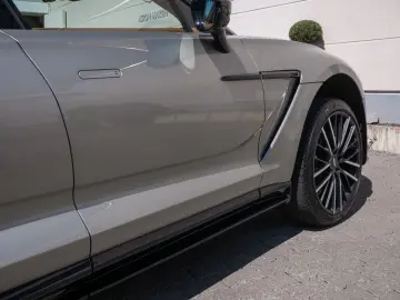 ASTON MARTIN DBX 707 Silver Birch Oxford Tan