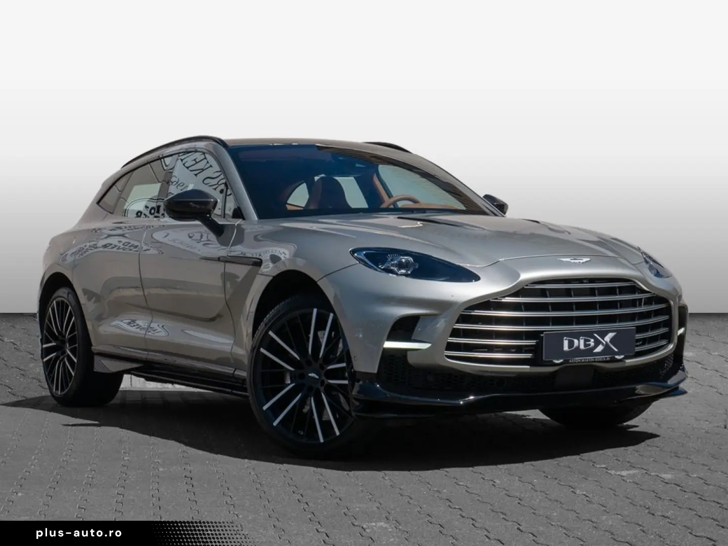 ASTON MARTIN DBX 707 Silver Birch Oxford Tan