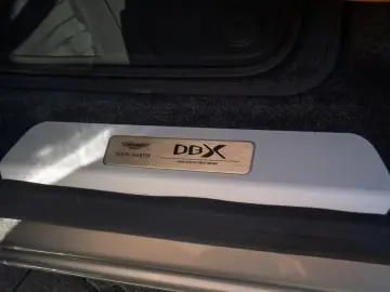 ASTON MARTIN DBX 707 Silver Birch Oxford Tan