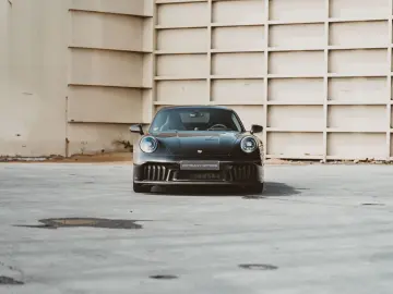 PORSCHE 911 Carrera GTS T-Hybrid