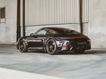 PORSCHE 911 Carrera GTS T-Hybrid