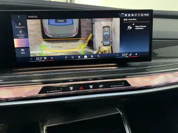 BMW 740d xDrive M Sport Pro TwoTone B&W TV Massage