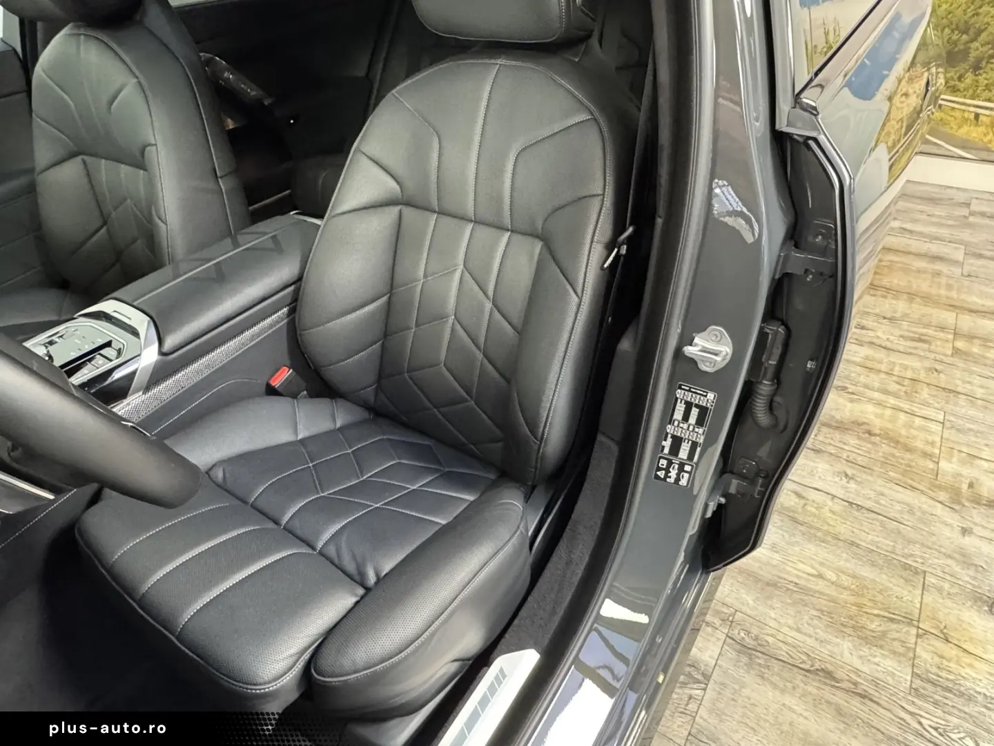 BMW 740d xDrive M Sport Pro TwoTone B&W TV Massage