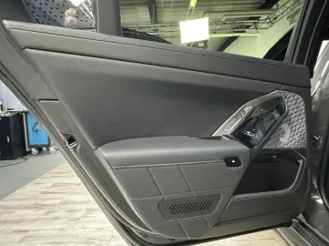 BMW 740d xDrive M Sport Pro TwoTone B&W TV Massage