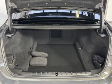 BMW 740d xDrive M Sport Pro TwoTone B&W TV Massage