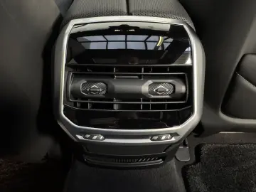 BMW 740d xDrive M Sport Pro TwoTone B&W TV Massage