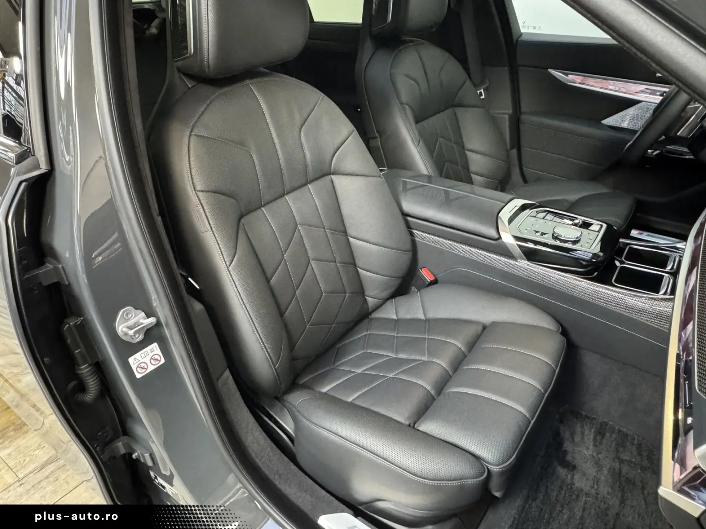 BMW 740d xDrive M Sport Pro TwoTone B&W TV Massage