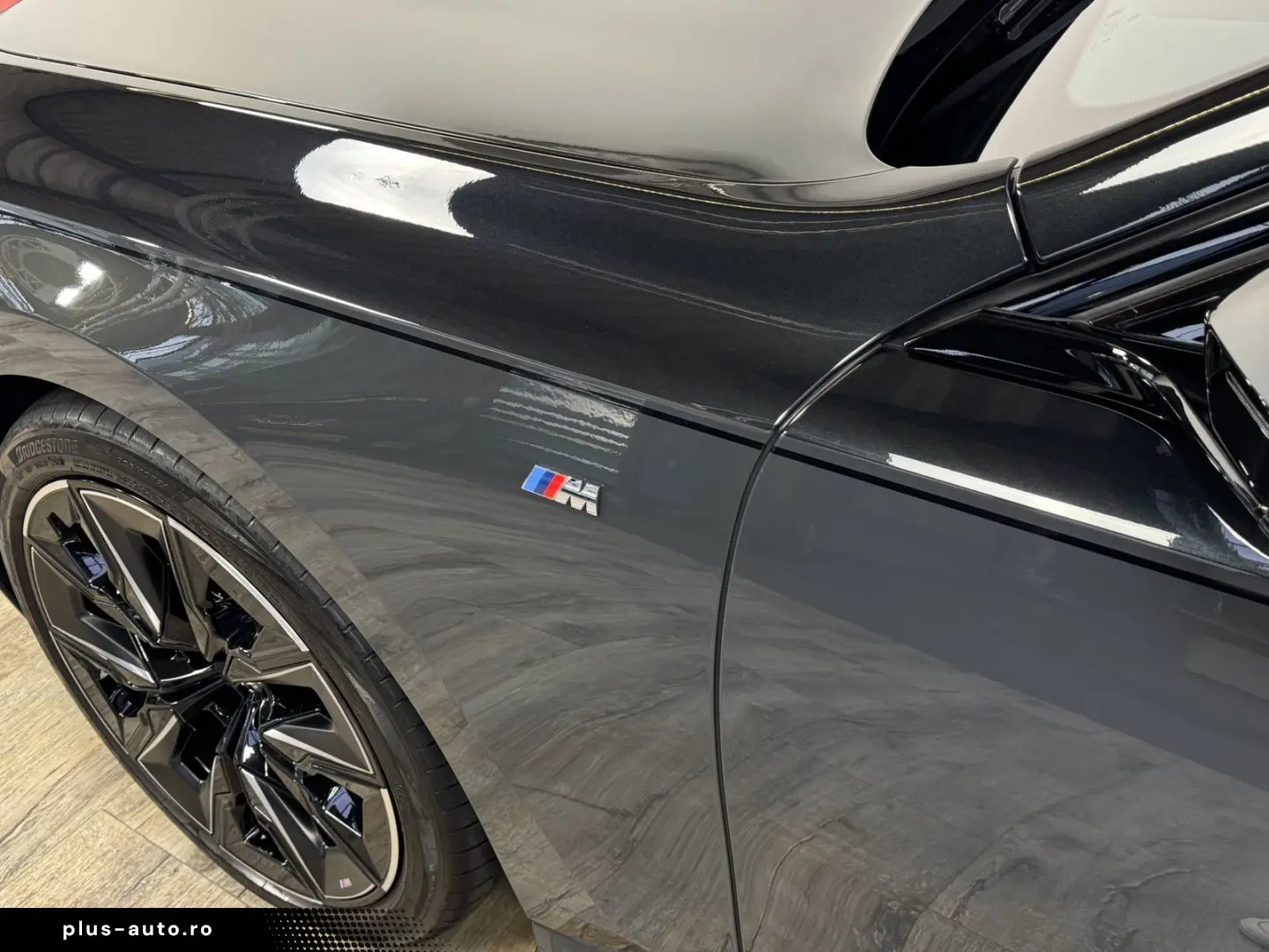 BMW 740d xDrive M Sport Pro TwoTone B&W TV Massage