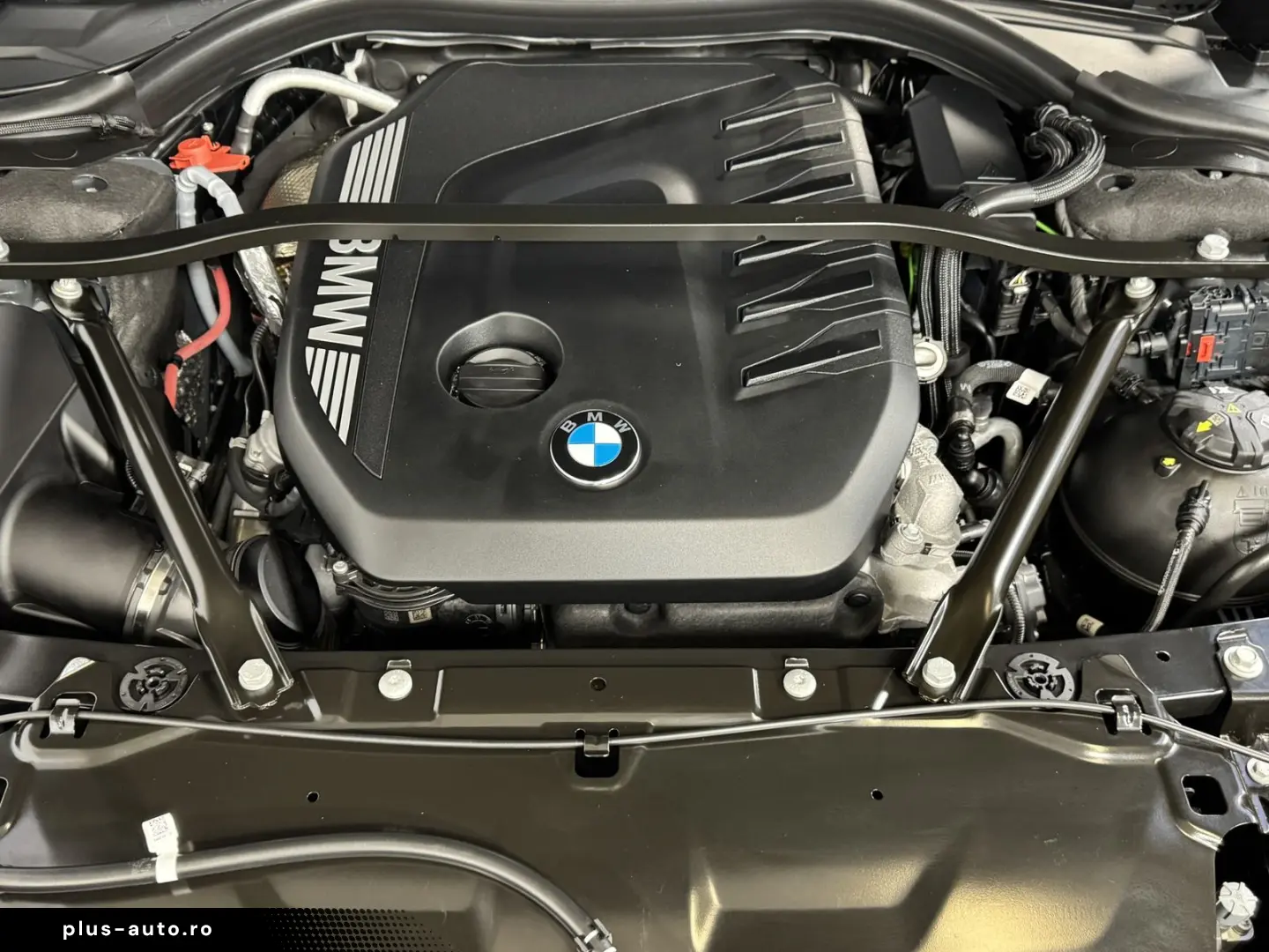 BMW 740d xDrive M Sport Pro TwoTone B&W TV Massage