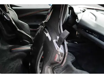 FERRARI 296 GTB  Garantie bis 2030 Carbon LED Lift JBL