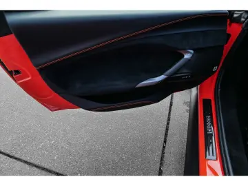 FERRARI 296 GTB  Garantie bis 2030 Carbon LED Lift JBL