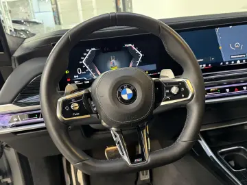 BMW 740d xDrive M Sport Pro TV Executive Lounge ACC