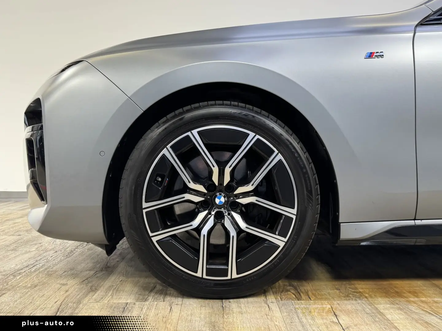 BMW 740d xDrive M Sport Pro TV Executive Lounge ACC