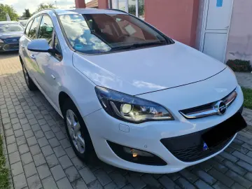 Opel Astra J diesel 2015 euro6 xenon