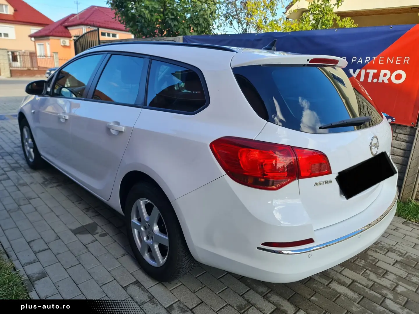 Opel Astra J diesel 2015 euro6 xenon