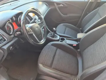 Opel Astra J diesel 2015 euro6 xenon