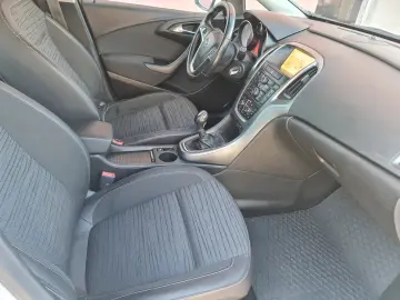 Opel Astra J diesel 2015 euro6 xenon