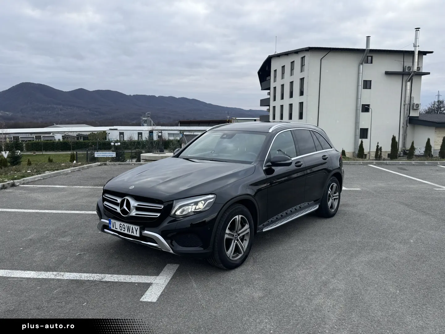 Mercedes-Benz GLC 220