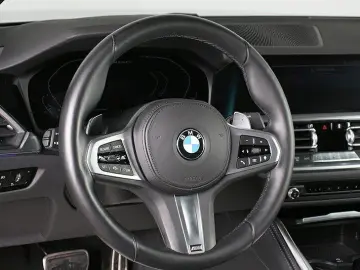 BMW M440i xDr Coupé ACC LiveCockpit HuD LED DAB