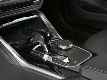 BMW M440i xDr Coupé ACC LiveCockpit HuD LED DAB