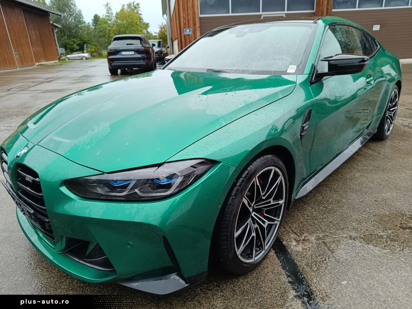 BMW M4 Vollausstattung Deutsches Fahrzeug 6.000 KM !