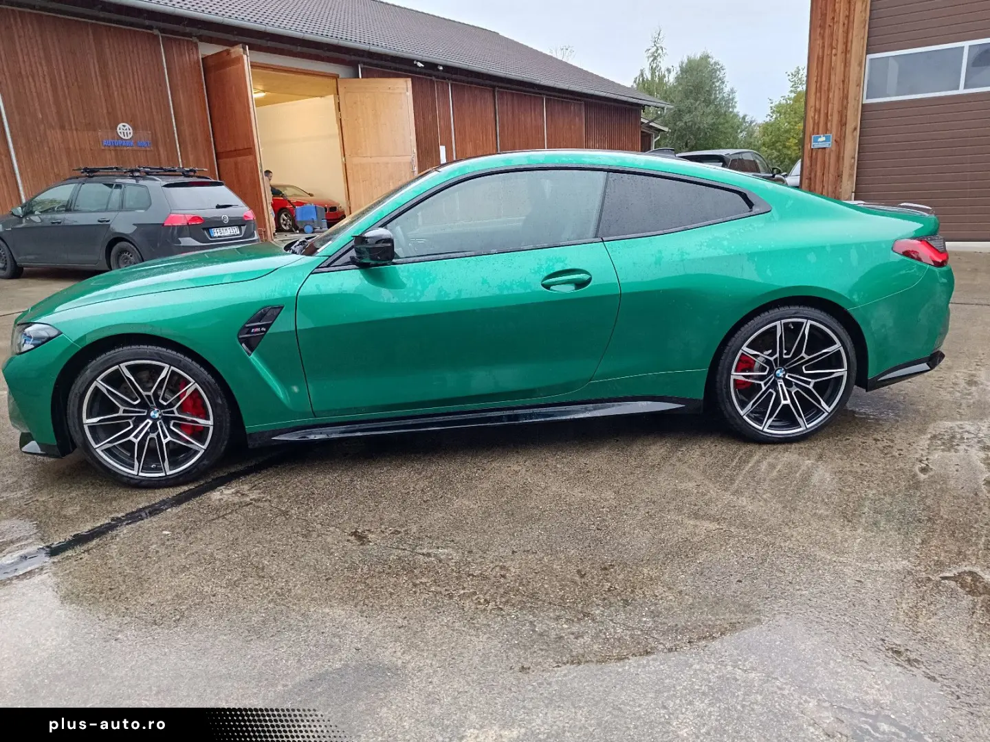 BMW M4 Vollausstattung Deutsches Fahrzeug 6.000 KM !