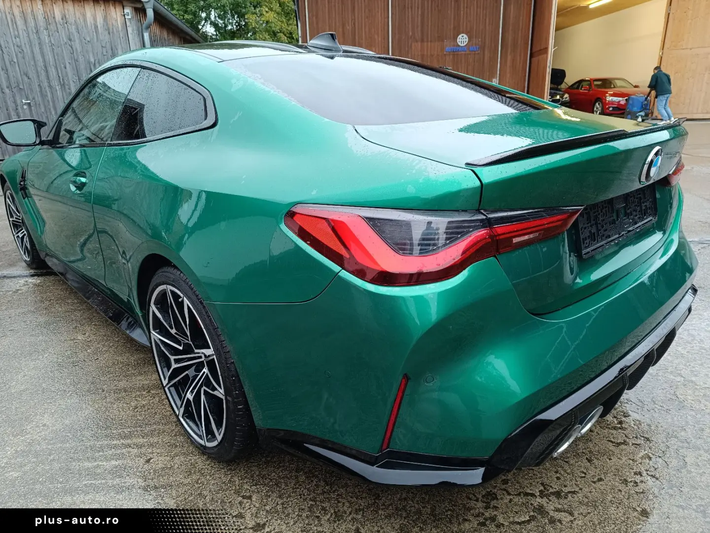 BMW M4 Vollausstattung Deutsches Fahrzeug 6.000 KM !