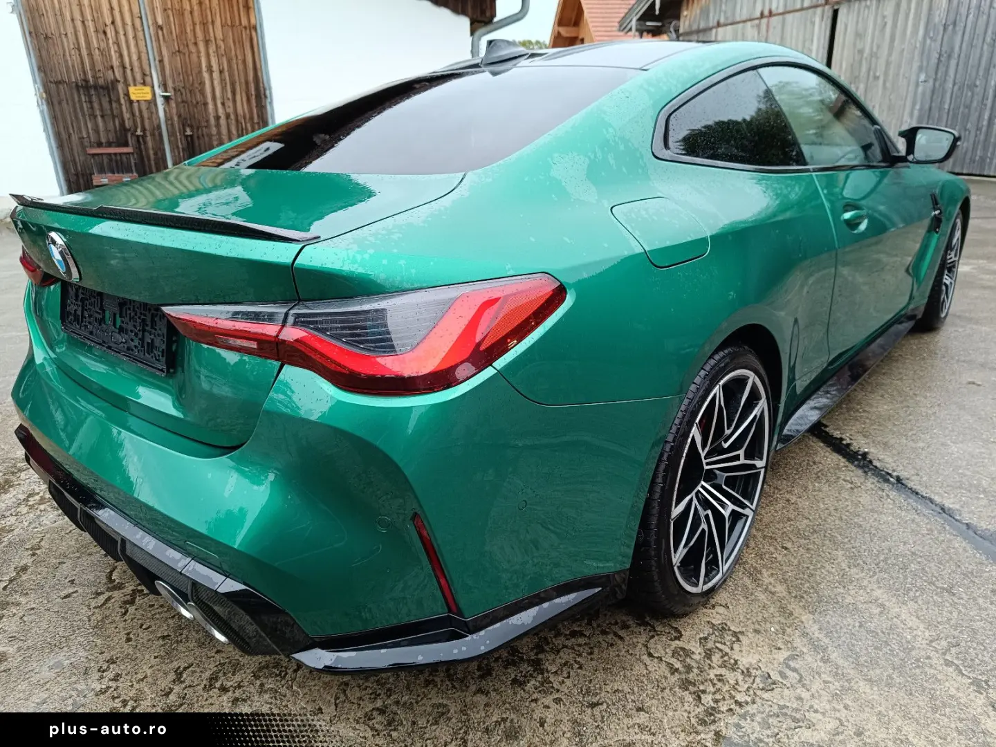 BMW M4 Vollausstattung Deutsches Fahrzeug 6.000 KM !