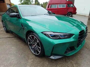 BMW M4 Vollausstattung Deutsches Fahrzeug 6.000 KM !