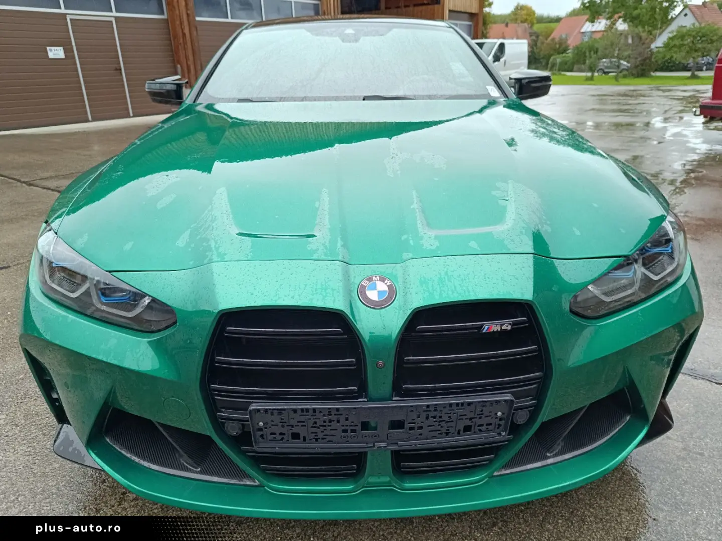 BMW M4 Vollausstattung Deutsches Fahrzeug 6.000 KM !