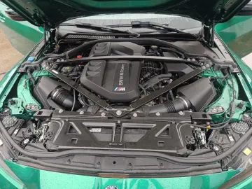 BMW M4 Vollausstattung Deutsches Fahrzeug 6.000 KM !