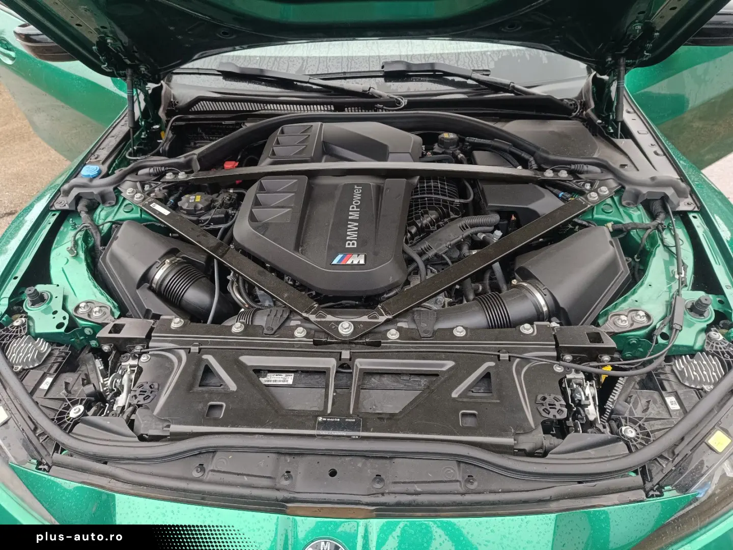 BMW M4 Vollausstattung Deutsches Fahrzeug 6.000 KM !