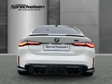 BMW M4 3.0 xDrive Competition Driving Assistant Prof