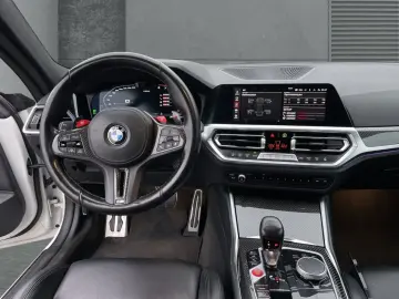 BMW M4 3.0 xDrive Competition Driving Assistant Prof