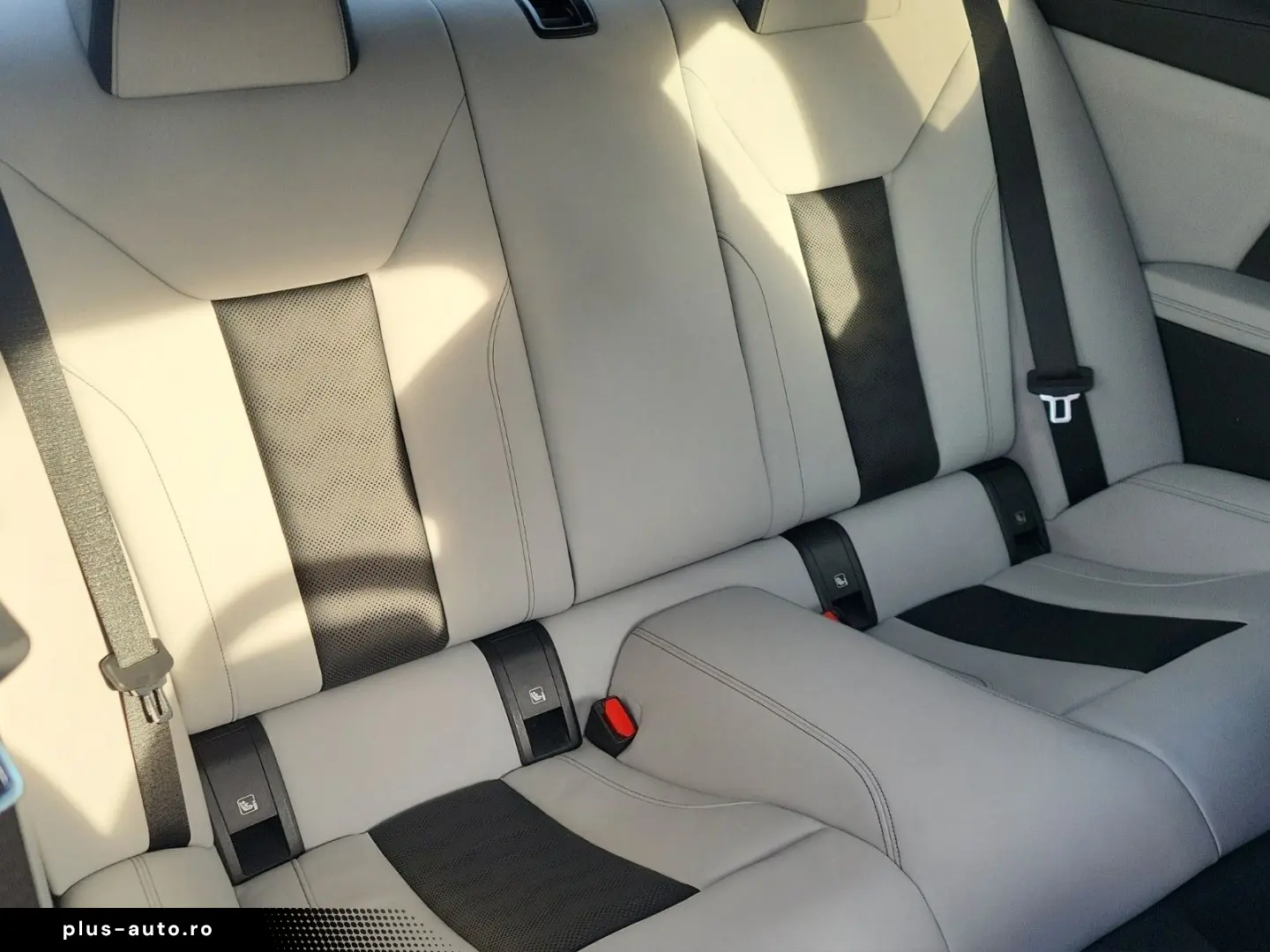 BMW M4 Coupe Competition Laser Carbonpaket HUD