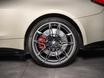 BMW M4 Competition Coupe  CARBON SCHALENSITZ H&K HUD