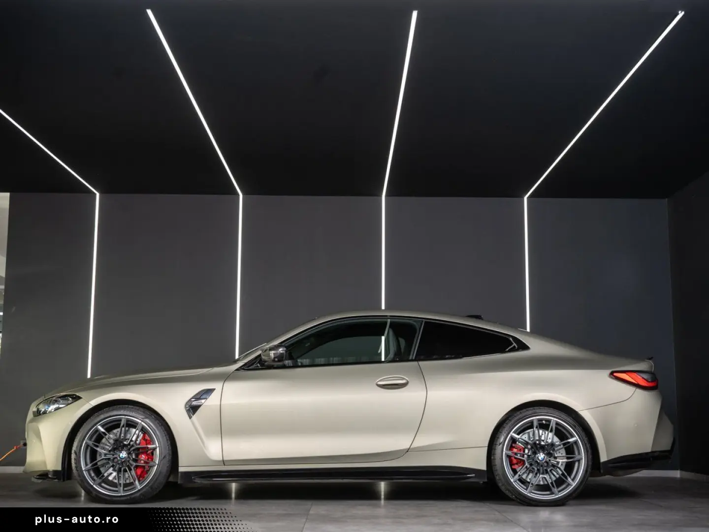 BMW M4 Competition Coupe  CARBON SCHALENSITZ H&K HUD