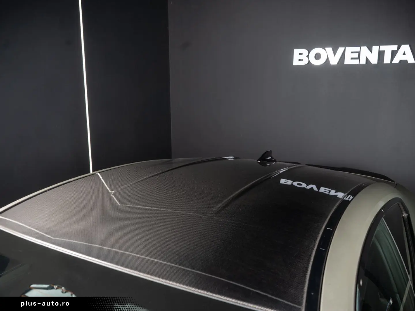 BMW M4 Competition Coupe  CARBON SCHALENSITZ H&K HUD