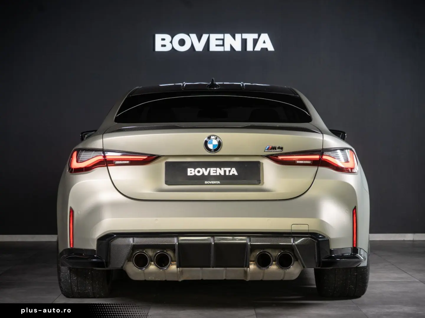 BMW M4 Competition Coupe  CARBON SCHALENSITZ H&K HUD