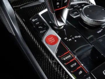 BMW M4 Competition Coupe  CARBON SCHALENSITZ H&K HUD