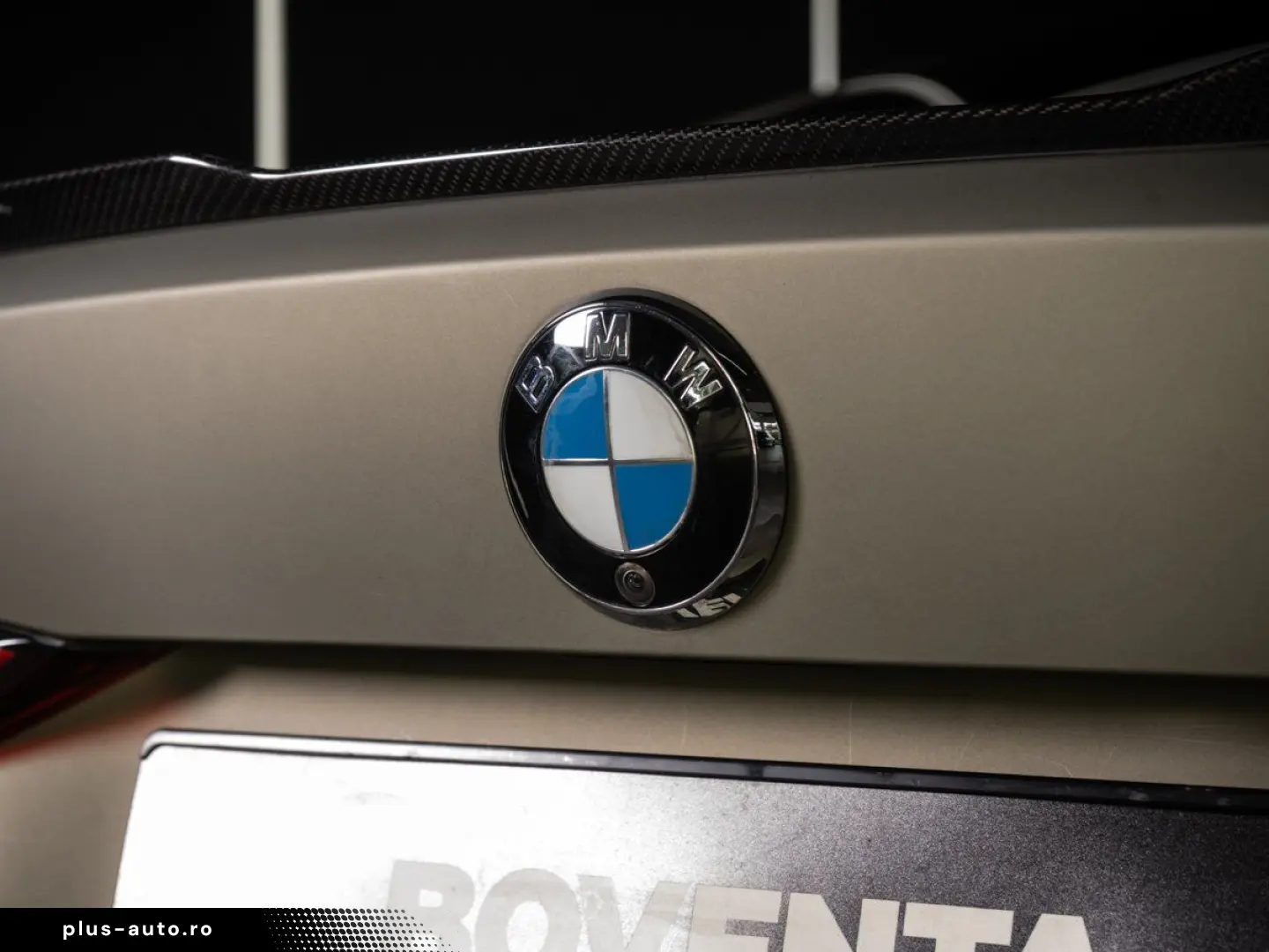 BMW M4 Competition Coupe  CARBON SCHALENSITZ H&K HUD