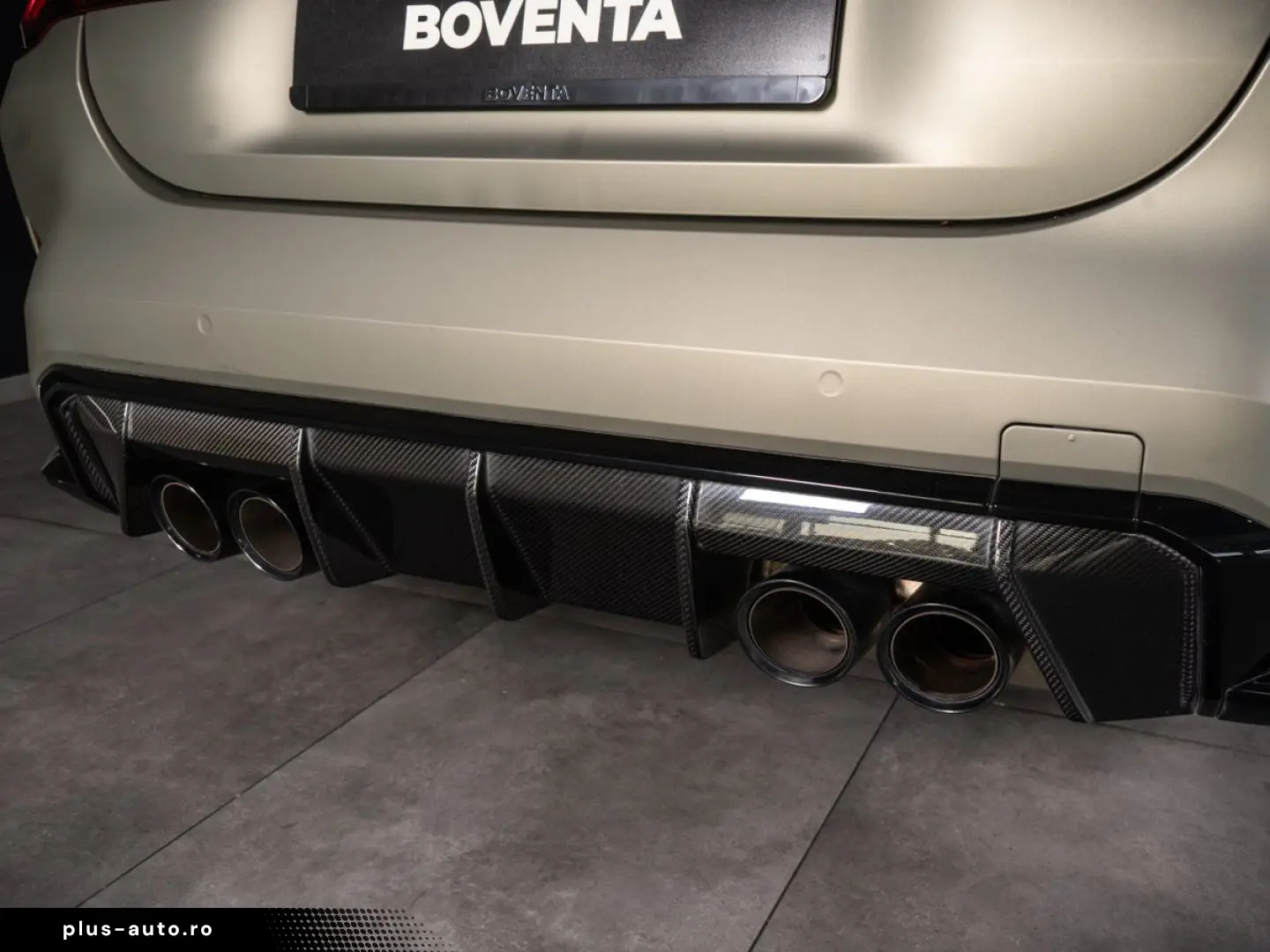 BMW M4 Competition Coupe  CARBON SCHALENSITZ H&K HUD