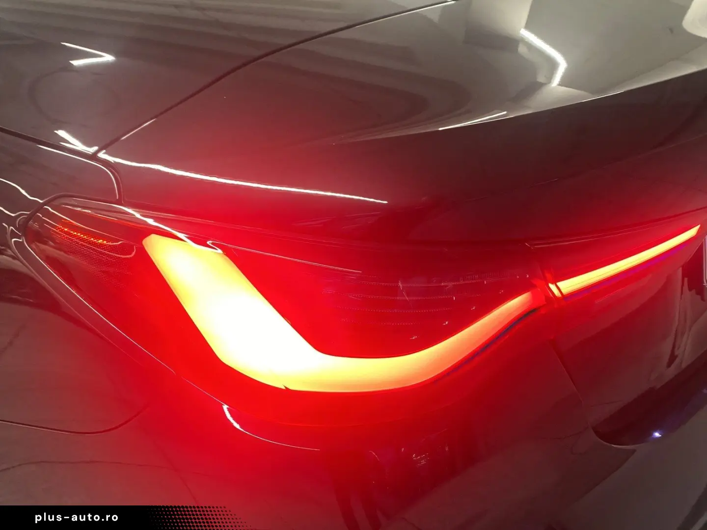 BMW M4 Competition M xDrive Cabrio Harman K Head-Up