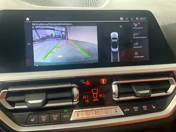 BMW M4 Competition M xDrive Cabrio Harman K Head-Up