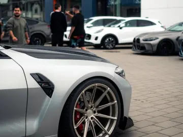 BMW M4 Competition M xDrive Cabrio Full Carbon