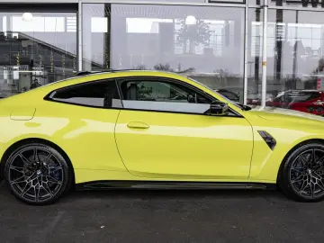 BMW M4 COMPETITION 360  H&K CARBON SPUR NAVI