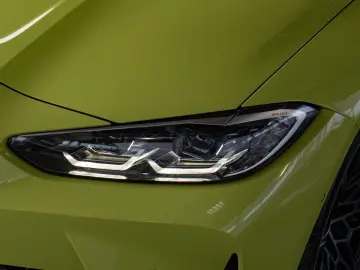 BMW M4 COMPETITION 360  H&K CARBON SPUR NAVI