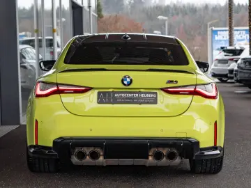 BMW M4 COMPETITION 360  H&K CARBON SPUR NAVI