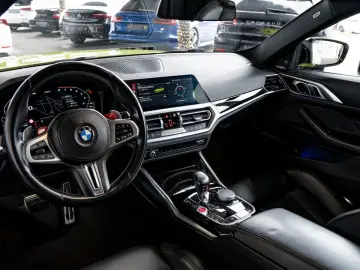 BMW M4 COMPETITION 360  H&K CARBON SPUR NAVI